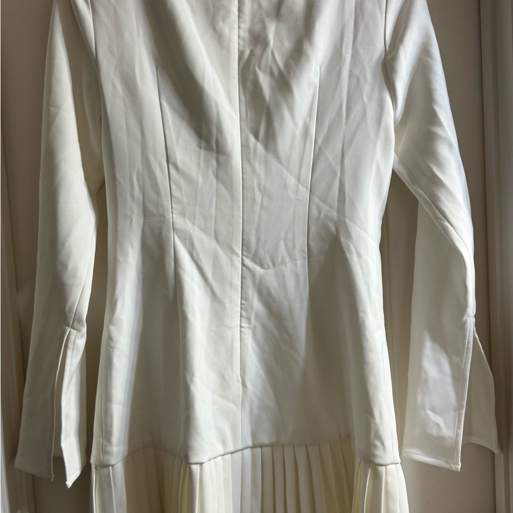 Commense Red Pleated Hem Mock Neck Mini Dress XS NWT Long Sleeve White - Picture 8 of 12